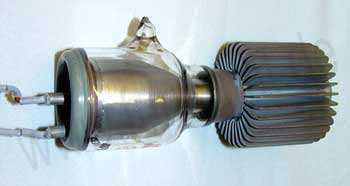 was hier mehr nach Granate aussieht ist auch eine Röhre